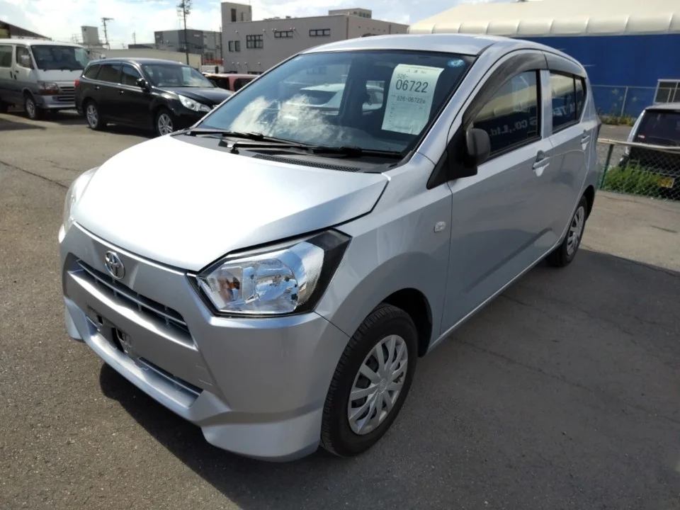 Toyota Pixis Epoch LA350A 2021